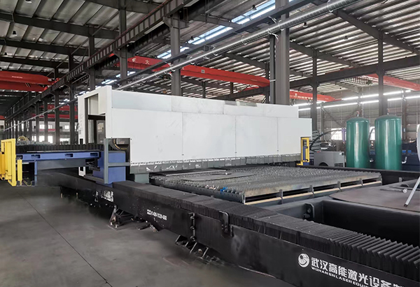 3萬(wàn)瓦激光切割設(shè)備